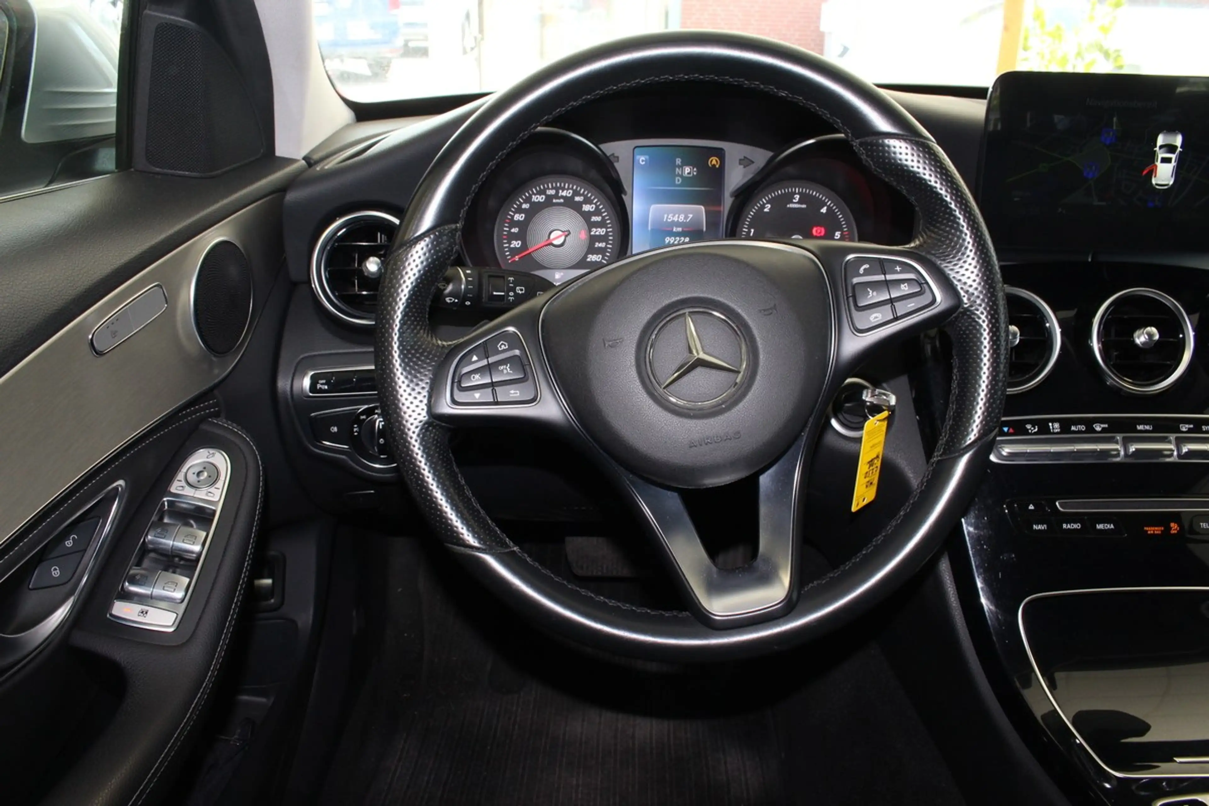 Mercedes-Benz C 250 Avantgarde Lüftfederung AHK — photo 12