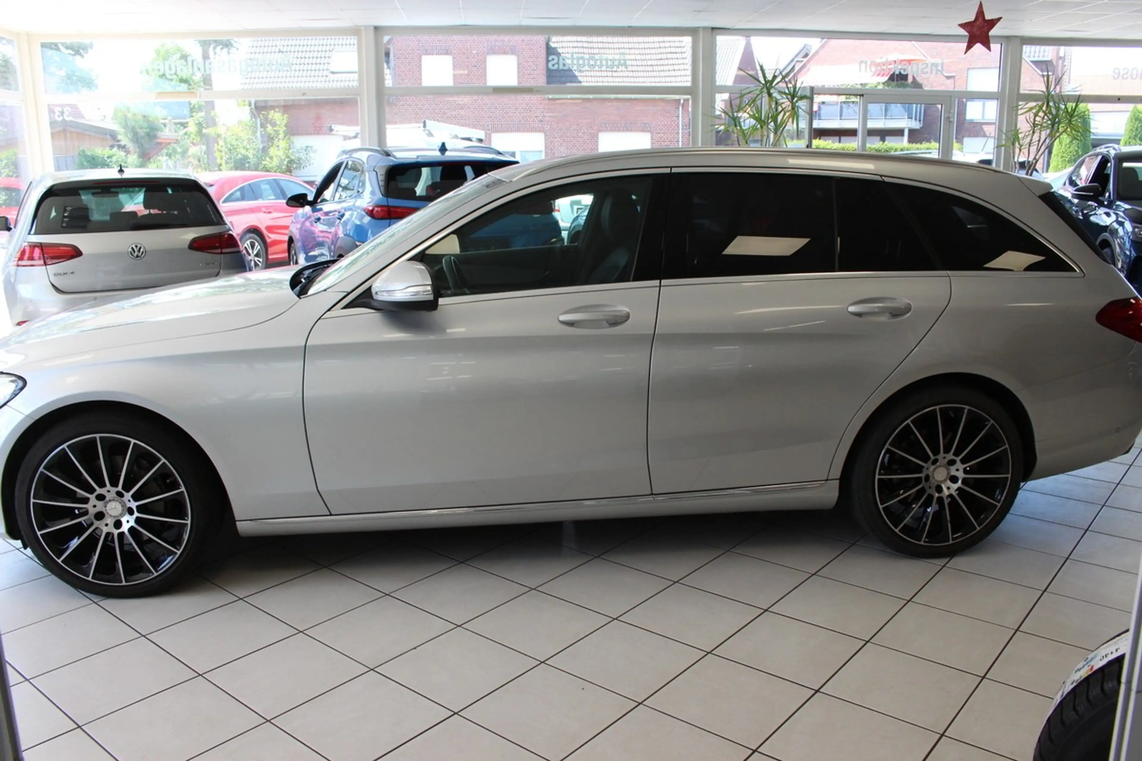 Mercedes-Benz C 250 Avantgarde Lüftfederung AHK — photo 8