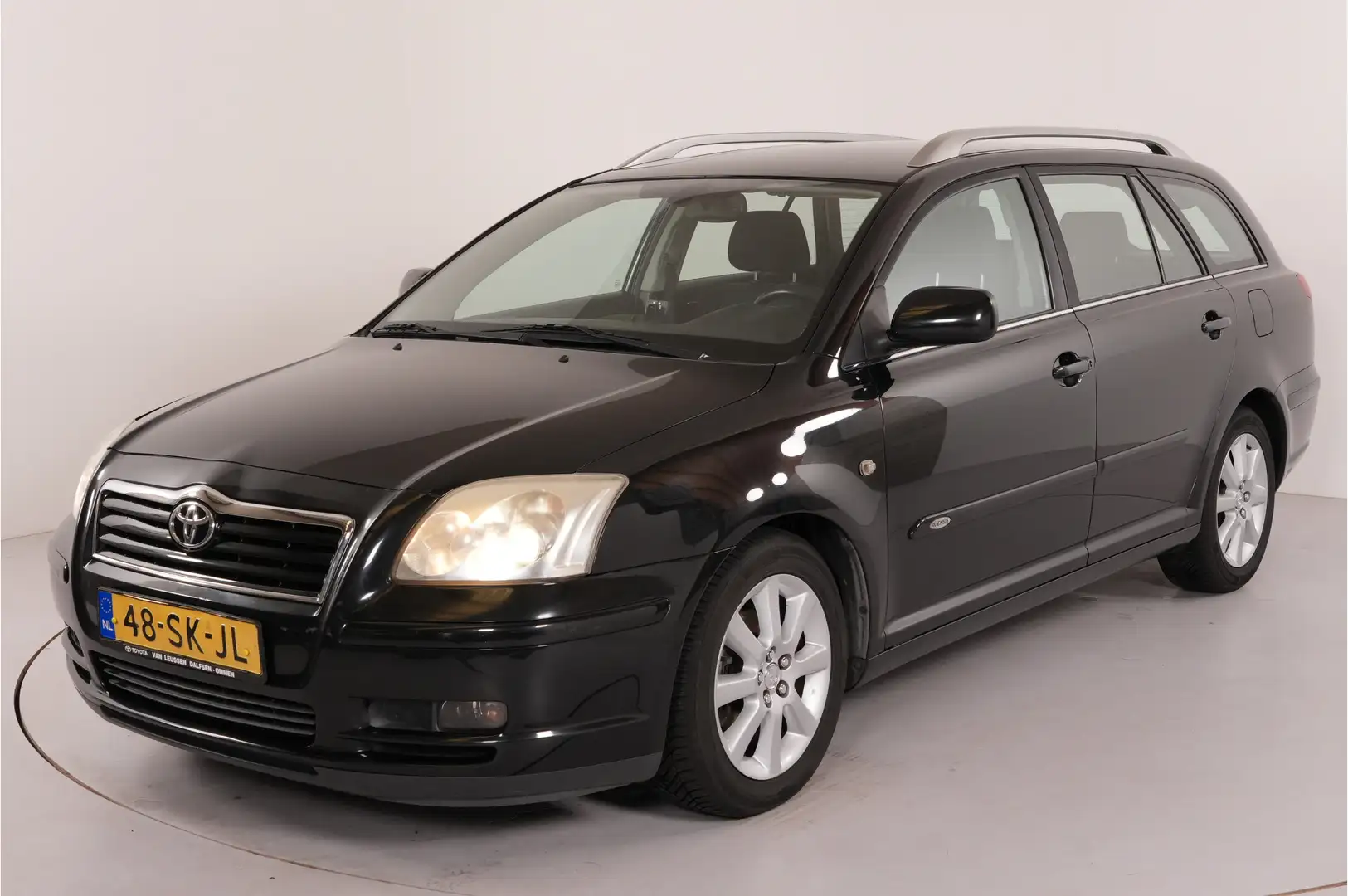 Toyota Avensis Wagon 1.8 VVTi Linea Luna | Trekhaak | Parrot | Cl Noir - 2