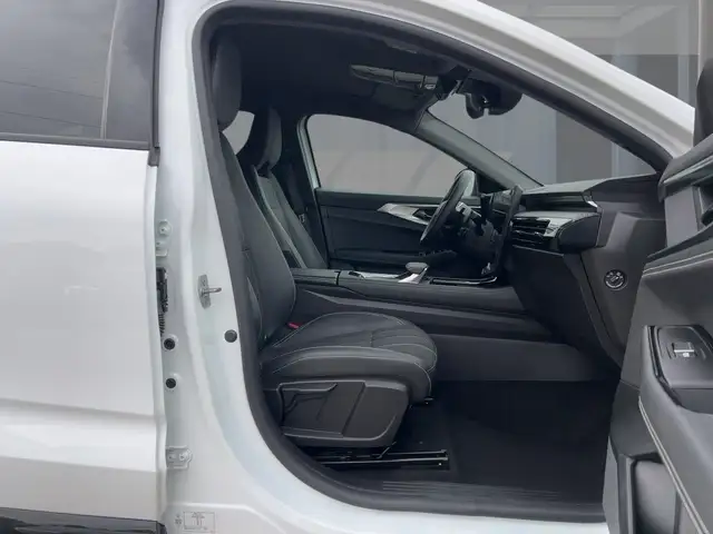 Renault Austral view 8