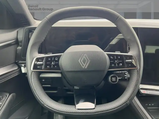 Renault Austral view 11