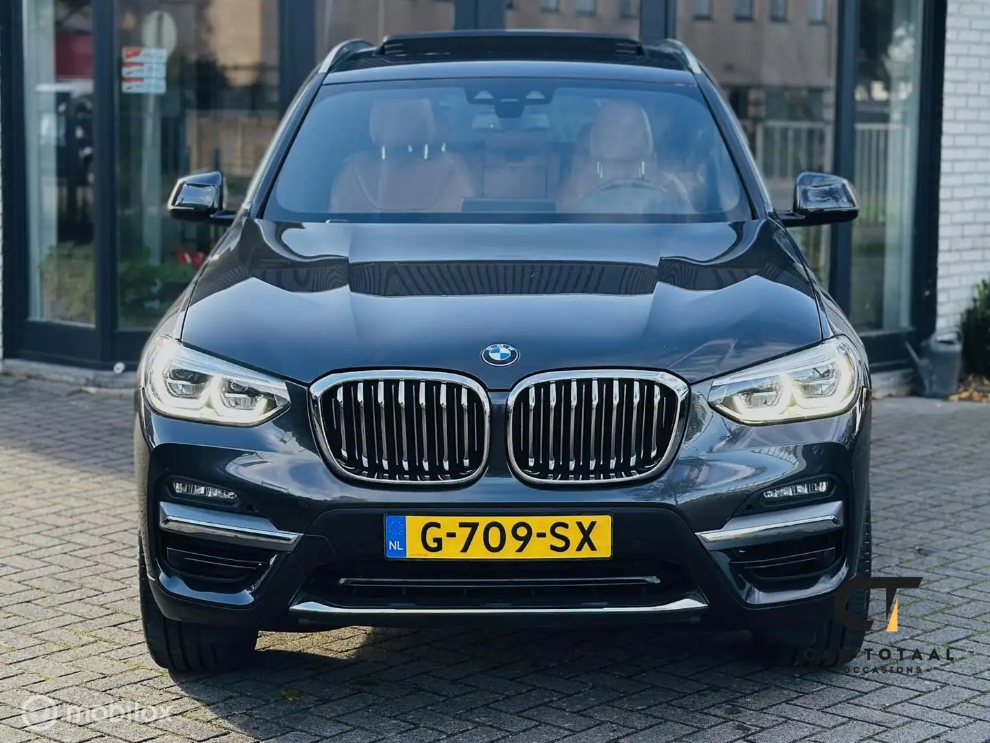 BMW X3 xDrive20i High Executive|PANO|XDRIVE|LEDER|X-LINE Grijs - 2