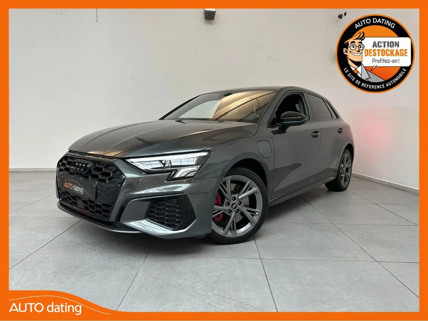 Audi A3 A3 Sportback PHEV 45 TFSI e Competition S tronic Grau - 1