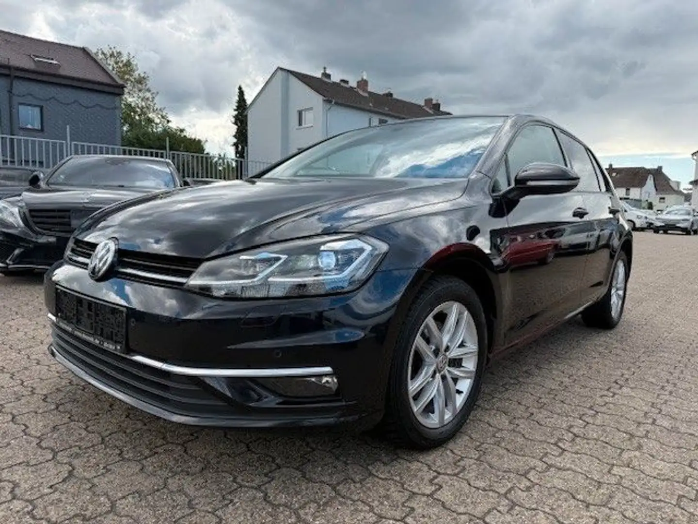 Volkswagen Golf VII Comfortline BMT/Start-Stopp Automatik Schwarz - 2