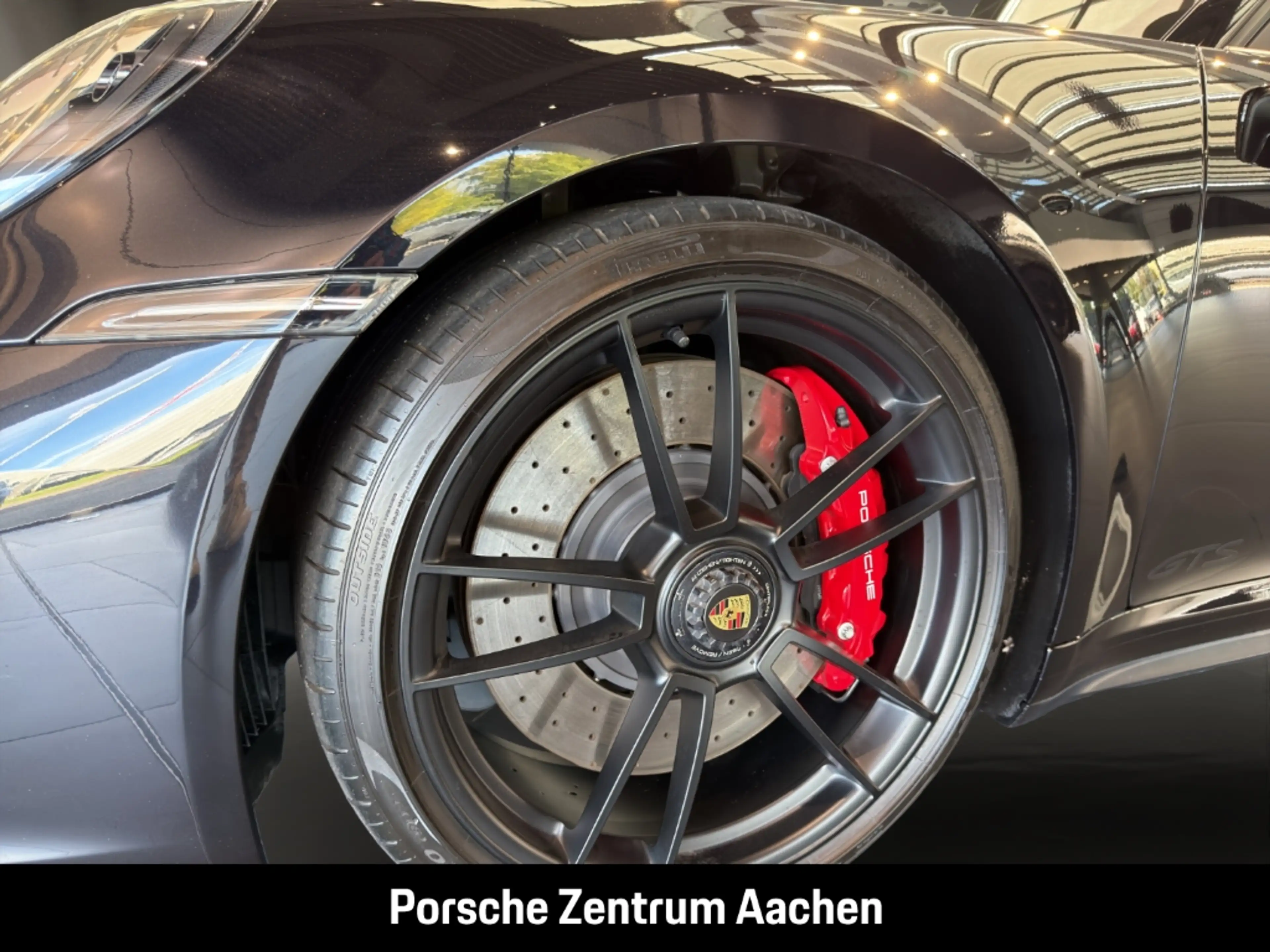 Porsche 992 (911) Carrera GTS — photo 10
