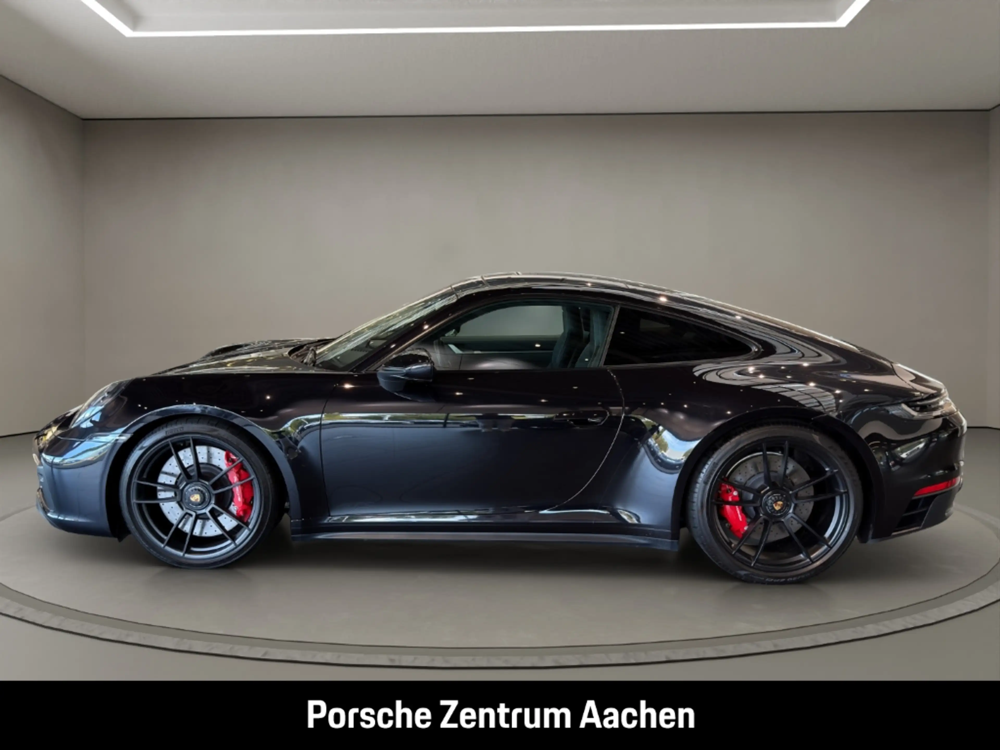 Porsche 992 (911) Carrera GTS — photo 2