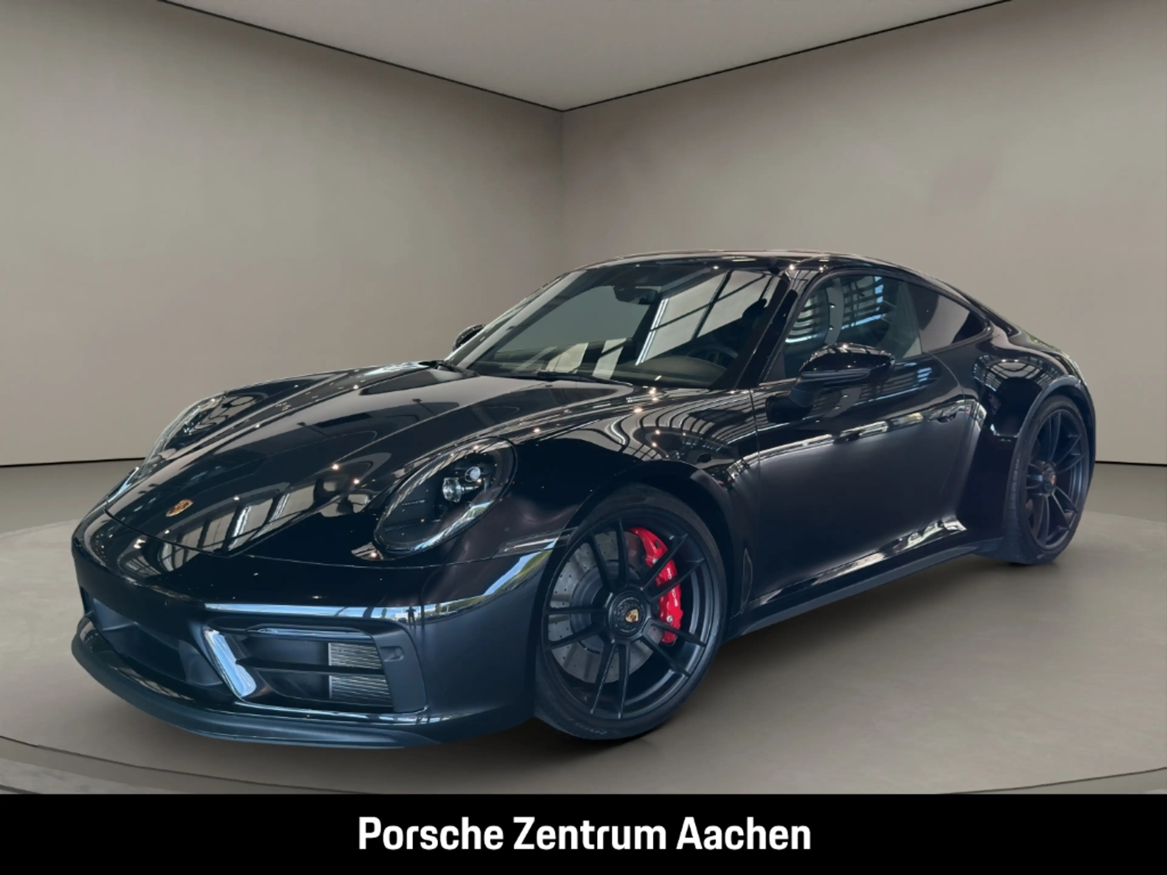 Porsche 992 (911) Carrera GTS
