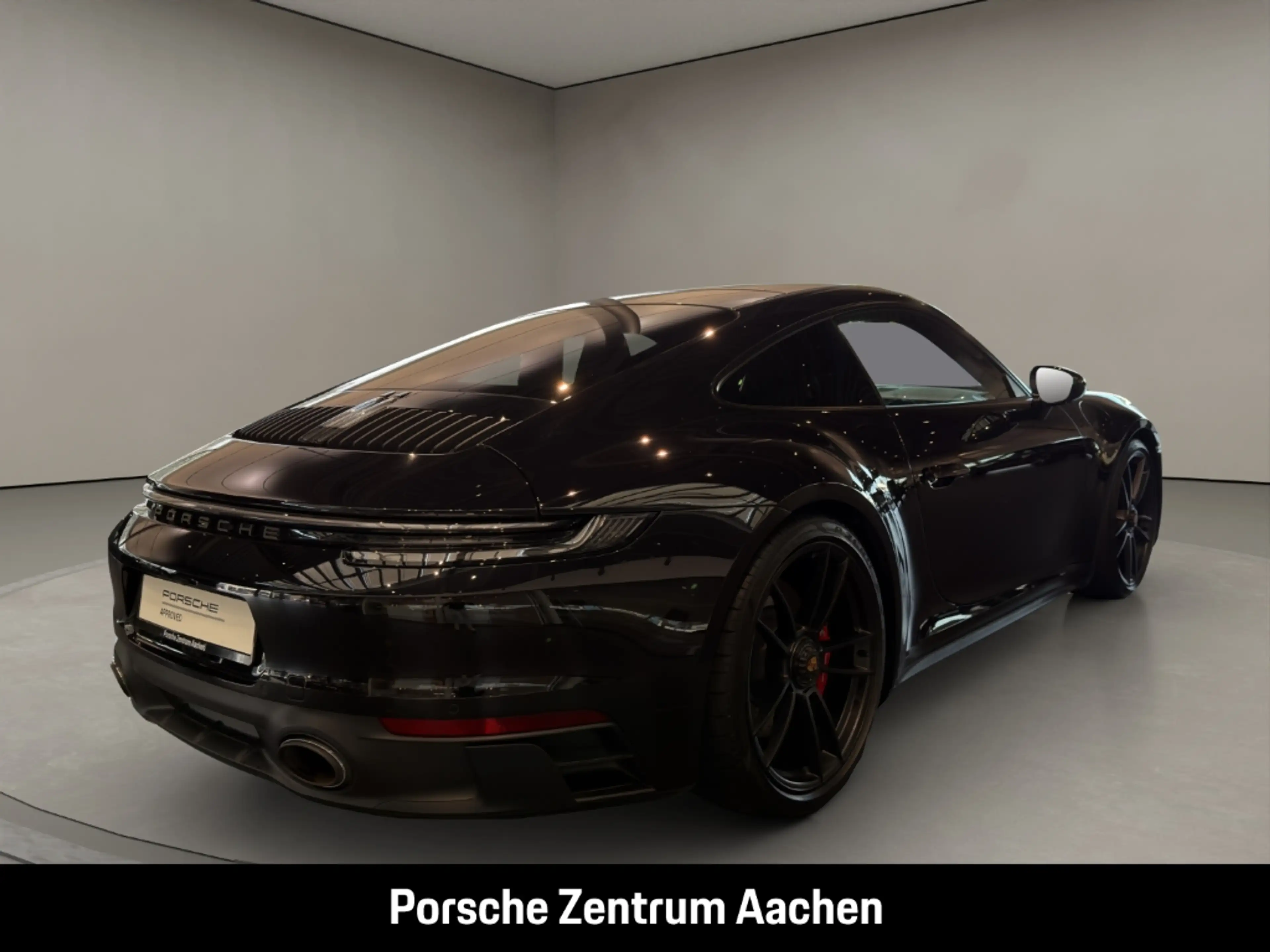 Porsche 992 (911) Carrera GTS — photo 6