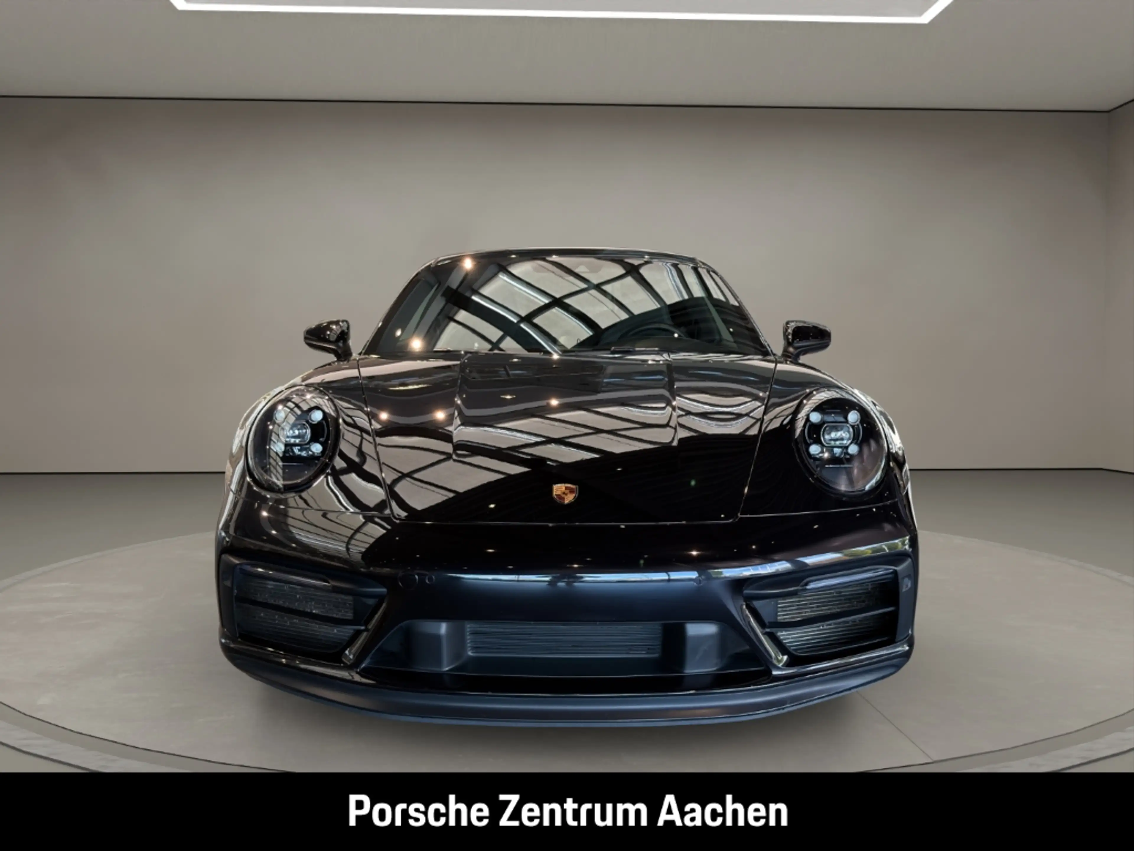 Porsche 992 (911) Carrera GTS — photo 4