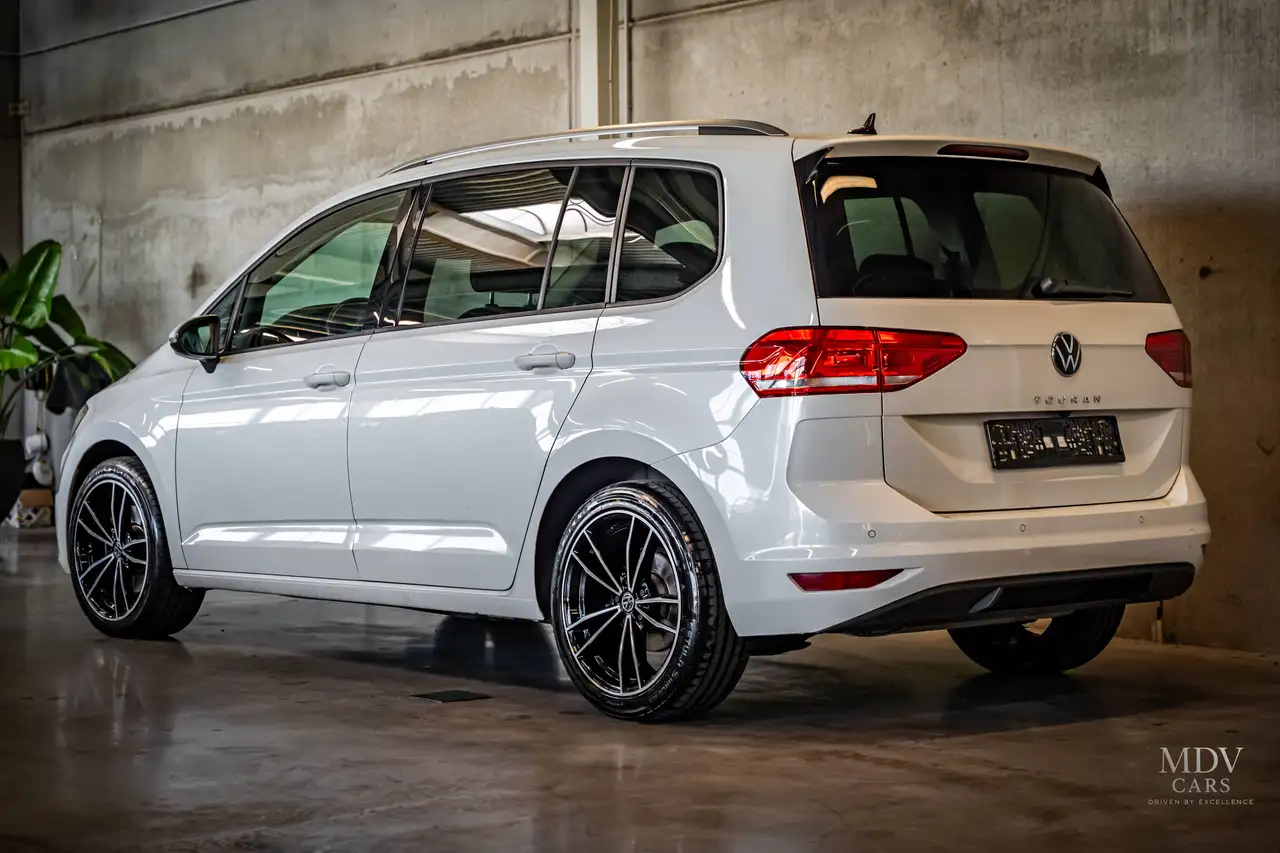Volkswagen Touran 7PLACES-1.5TSI, миниатюра 3