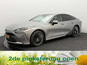 Prestige | Head-Up Display | 360° Camera | Navigat