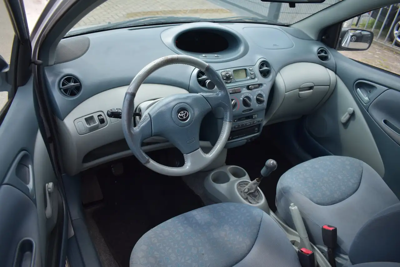 Toyota Yaris 1.3-16V VVT-i Luna, foto 7