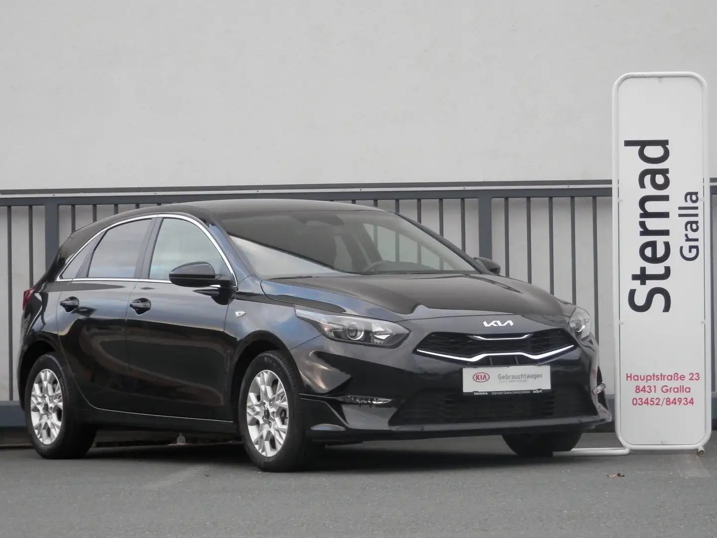 Kia Ceed / cee'd 1,0 T-GDI GPF Silber Schwarz - 1