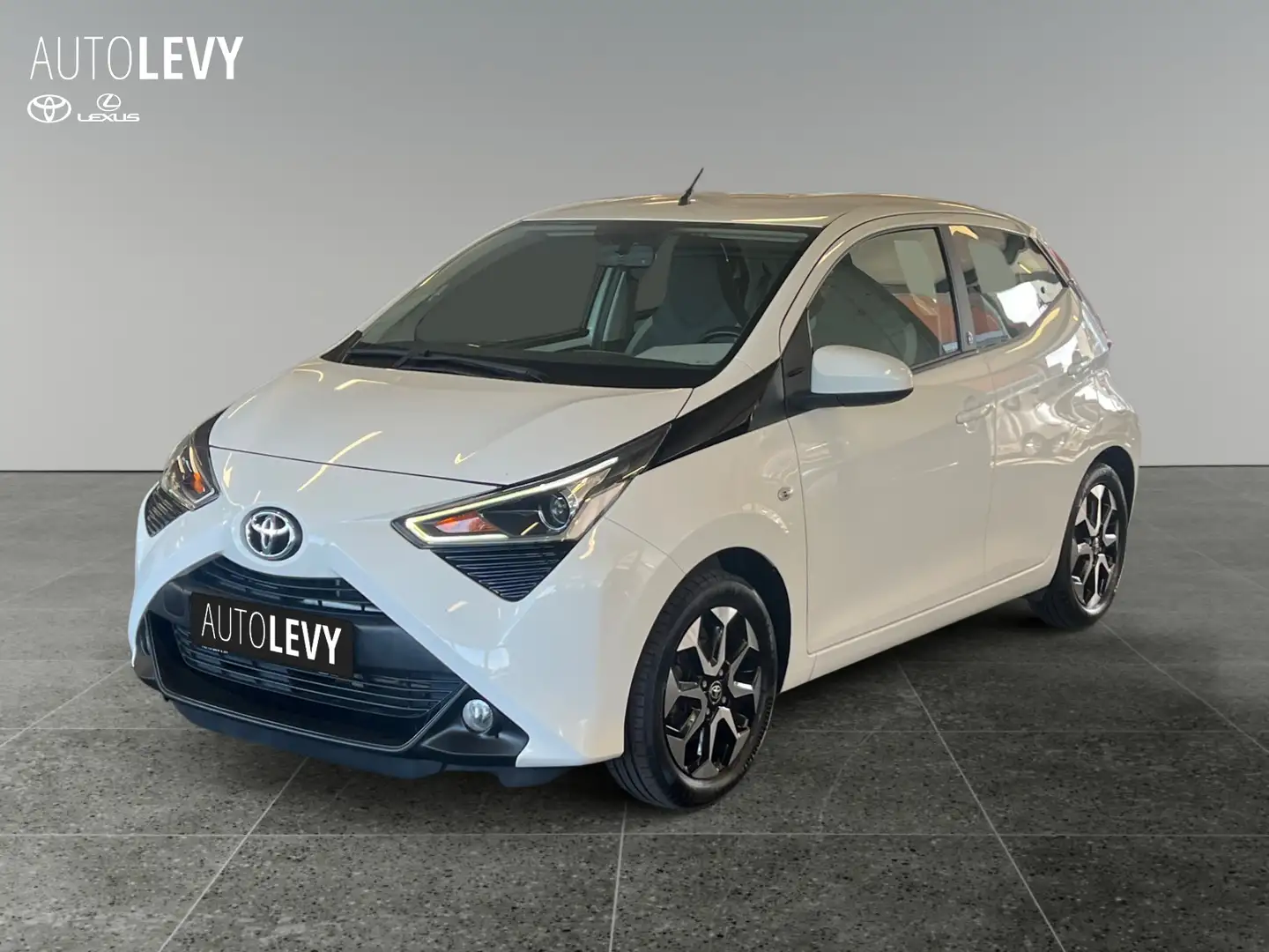 Toyota Aygo 1.0l Team Deutschland *8FACH*KLIMA* Weiß - 2