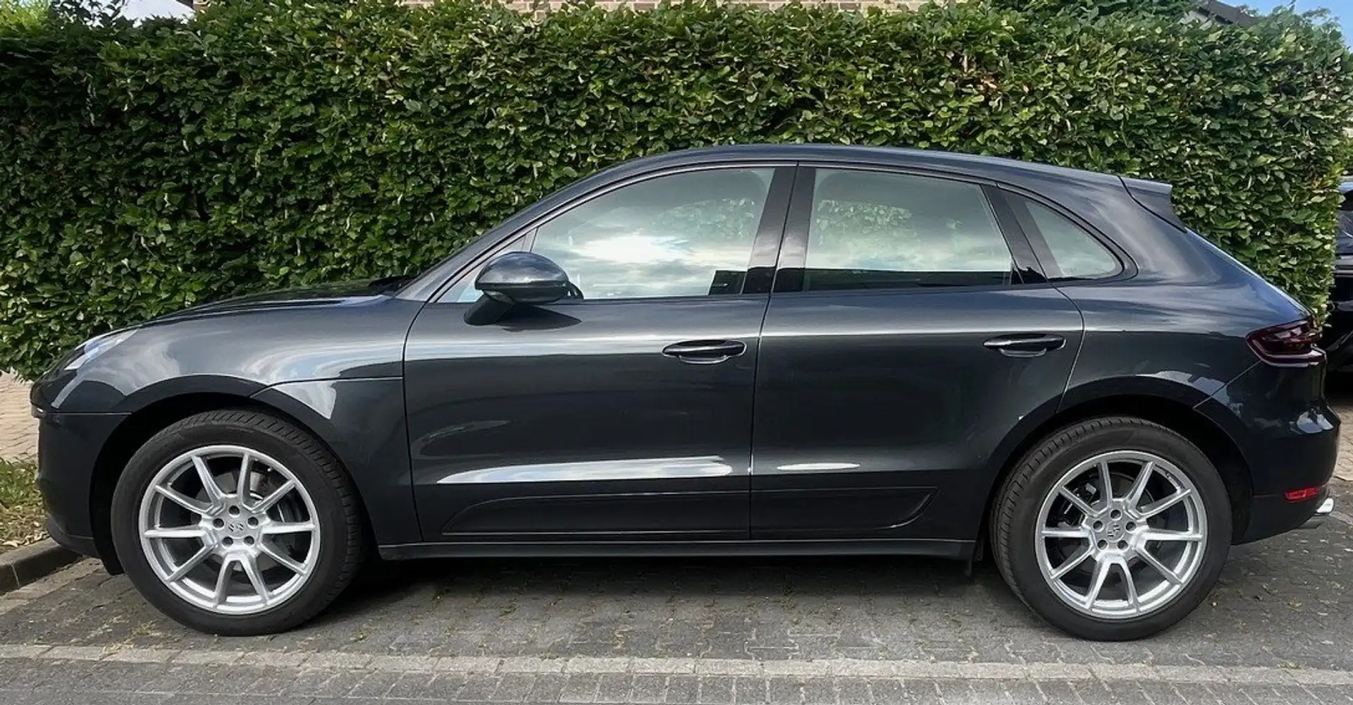 Porsche Macan Luftfederung, Voll Leder, LED, Panorama D, 14 Wege Grau - 2
