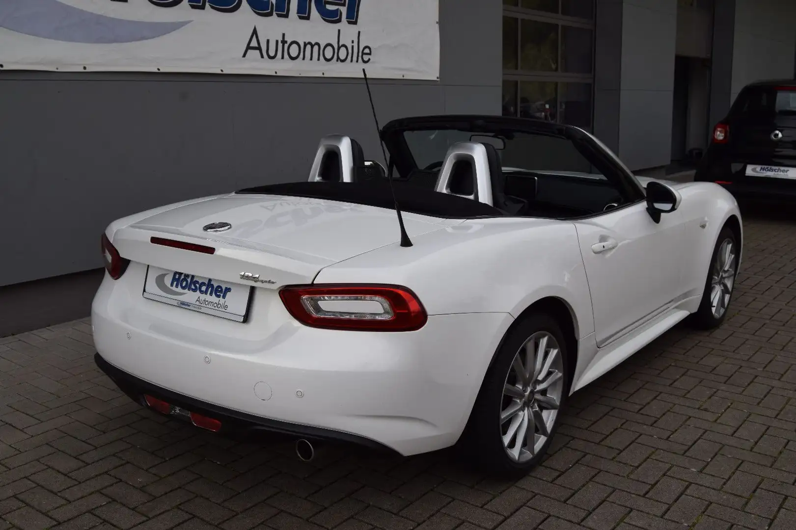 Fiat 124 Spider Lusso Autom,Leder,Kam,Xenon, Weiß - 2