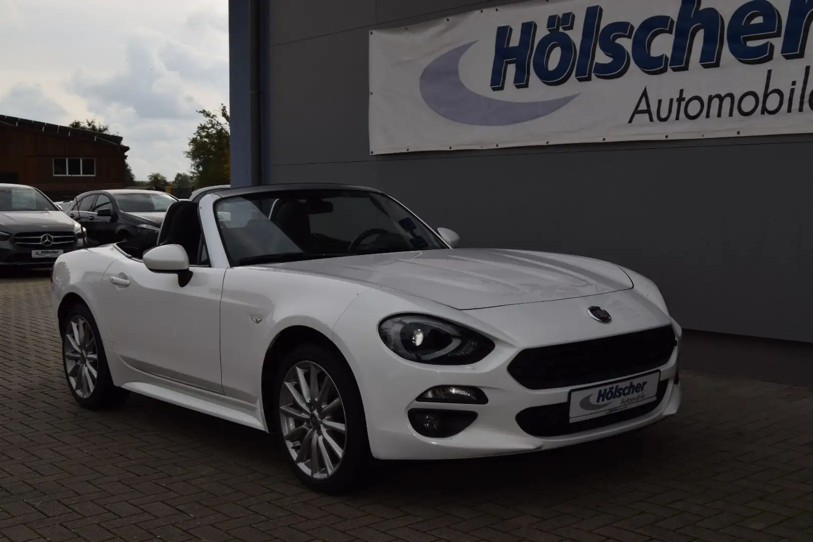Fiat 124 Spider Lusso Autom,Leder,Kam,Xenon, Weiß - 1