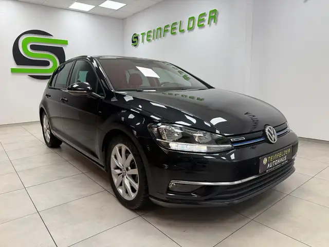Volkswagen Golf main image