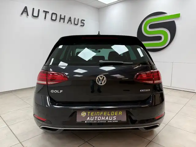 Volkswagen Golf view 6