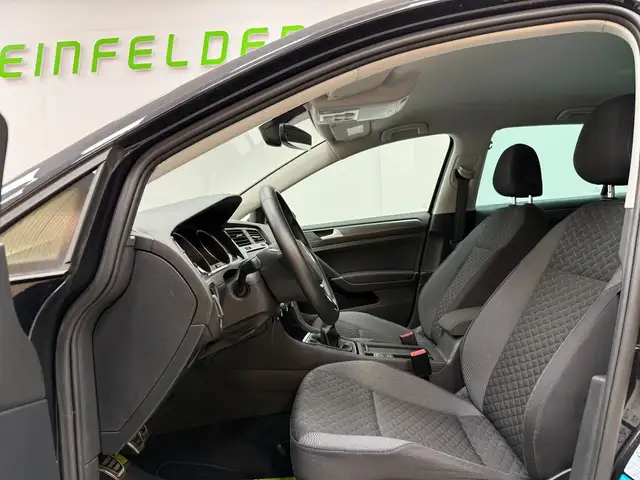 Volkswagen Golf view 10