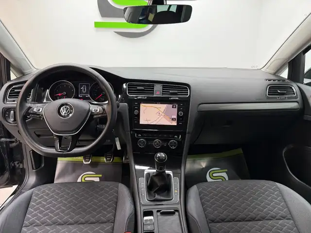 Volkswagen Golf view 14