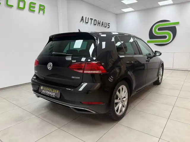 Volkswagen Golf view 5