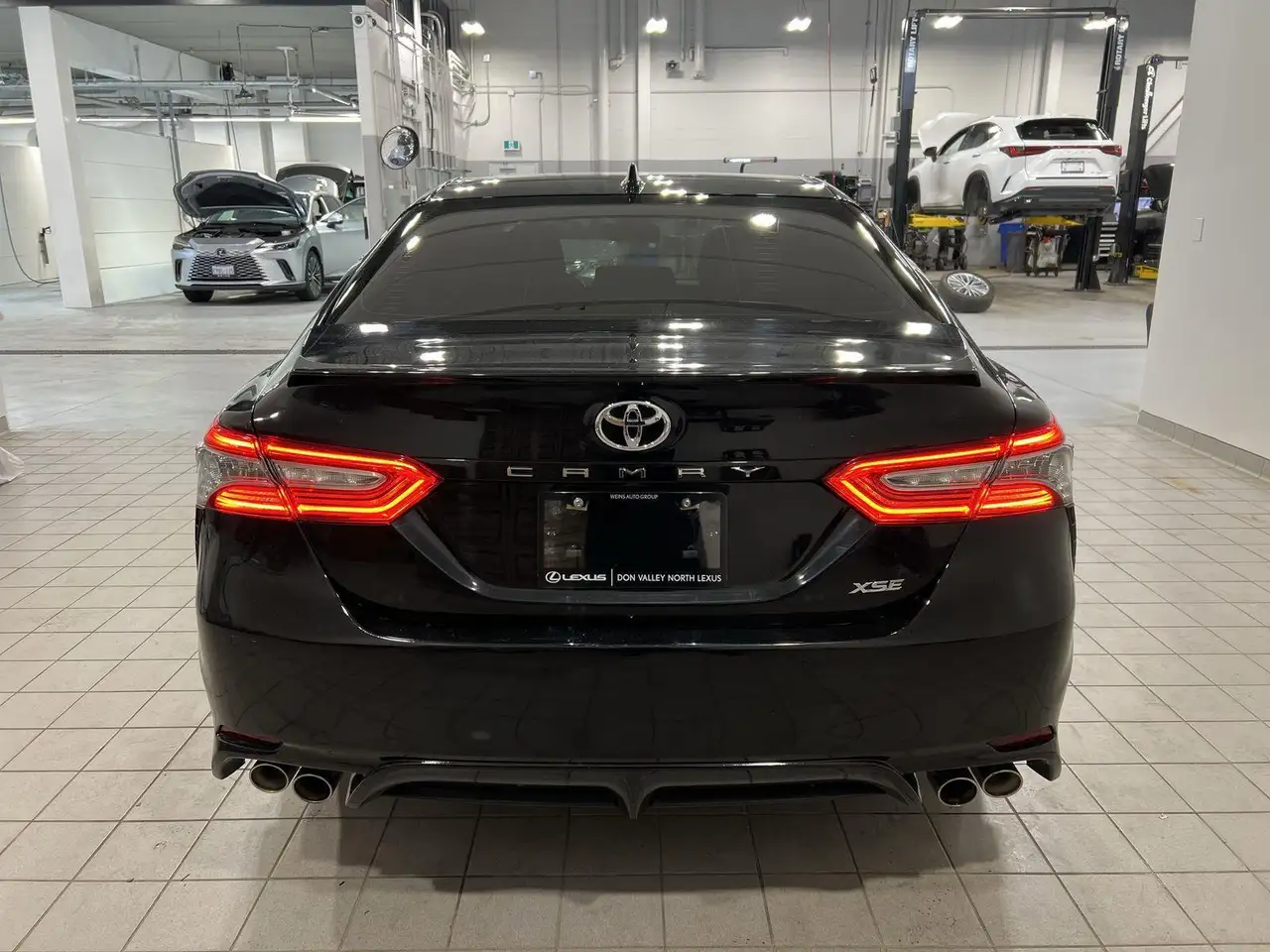 Toyota Camry снимка Toyota Camry