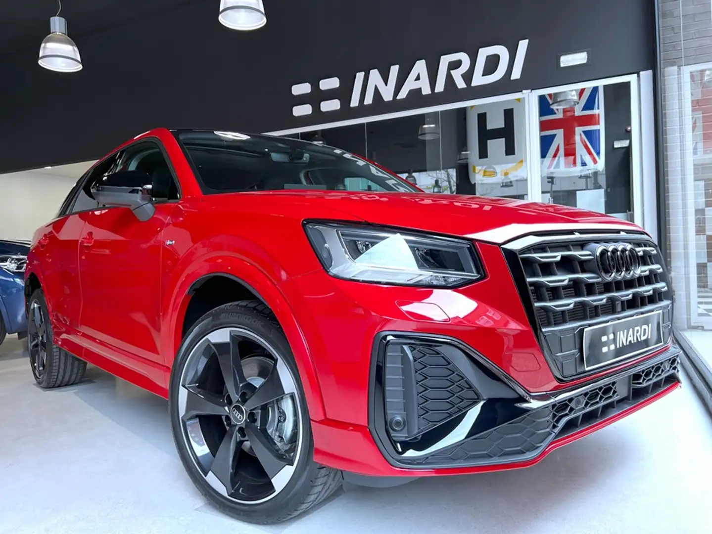 Audi Q2 35 TDI Black line edition S tronic 110kW Rojo - 2