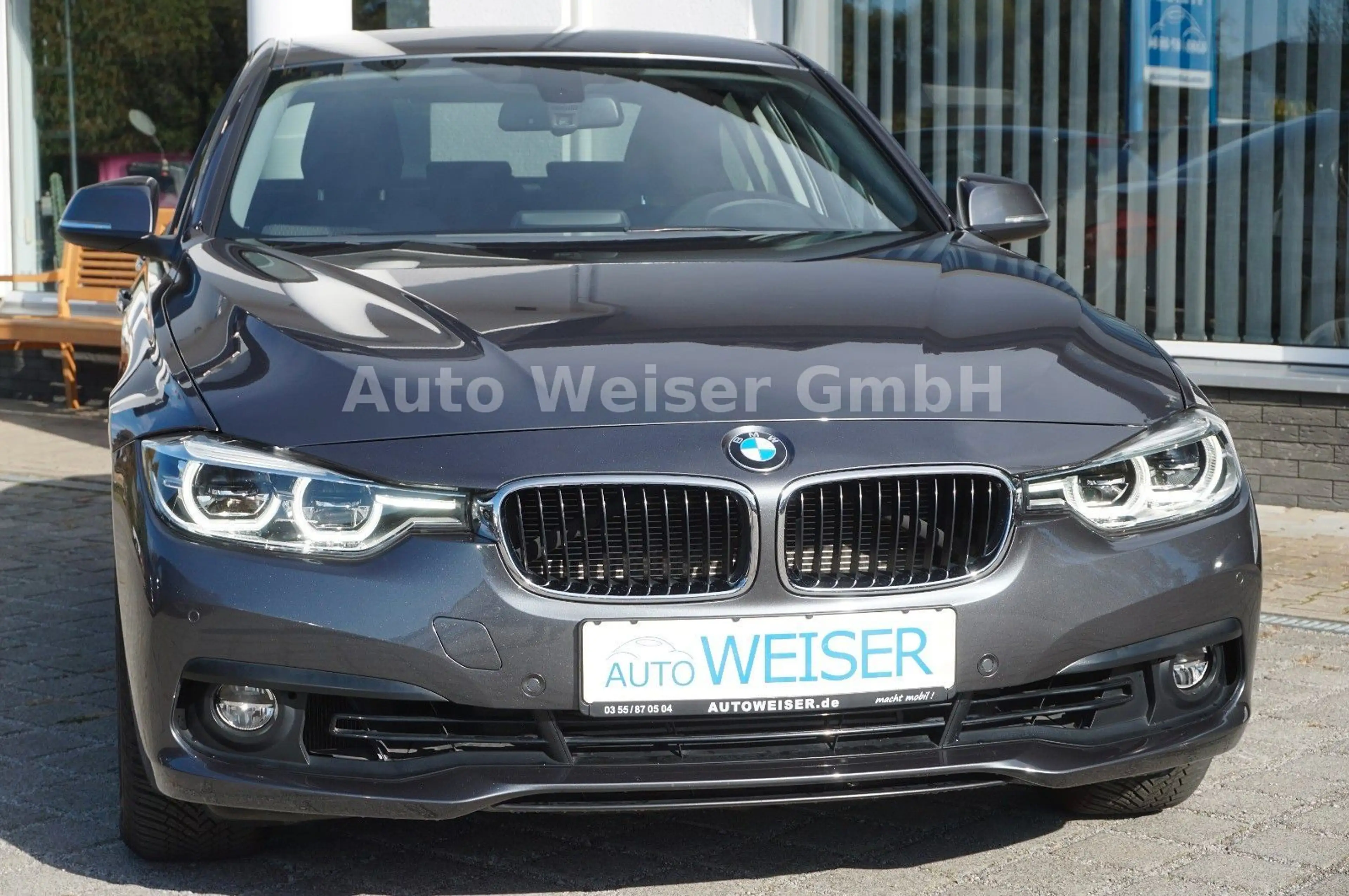 BMW 318 i Autom. 1.Hand LED Navi SHZ PDC — photo 2