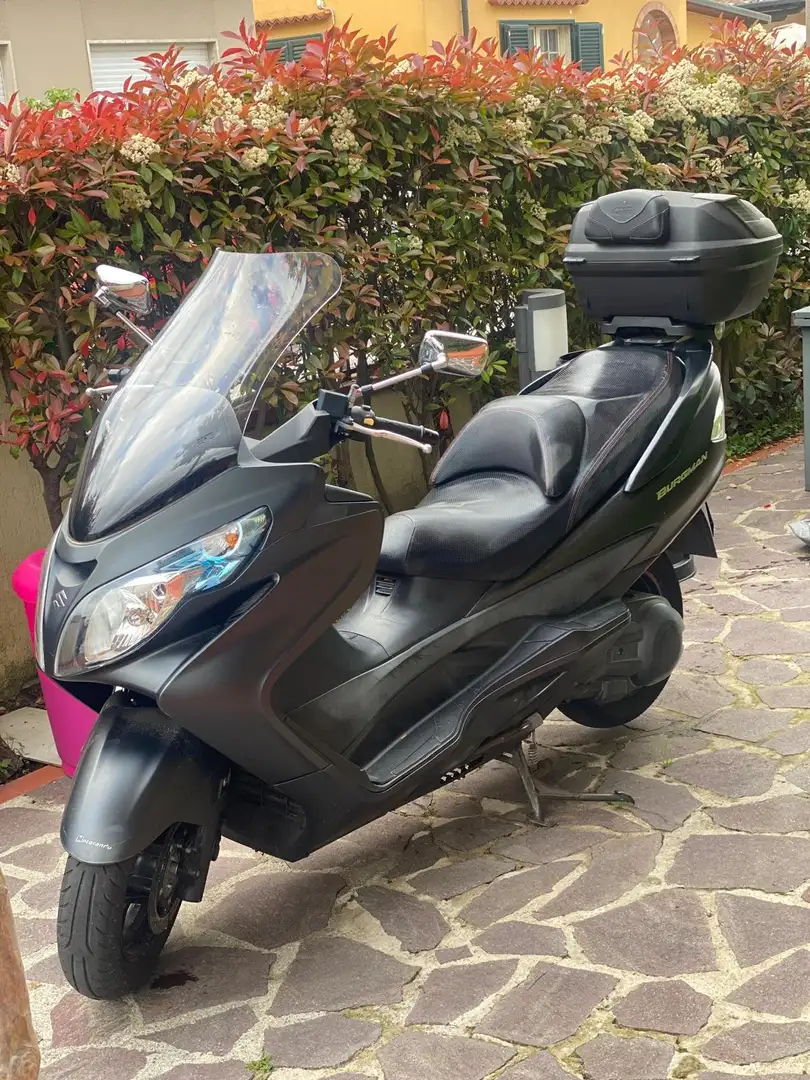 Suzuki Burgman 400 WVCG 2 1 Noir - 1