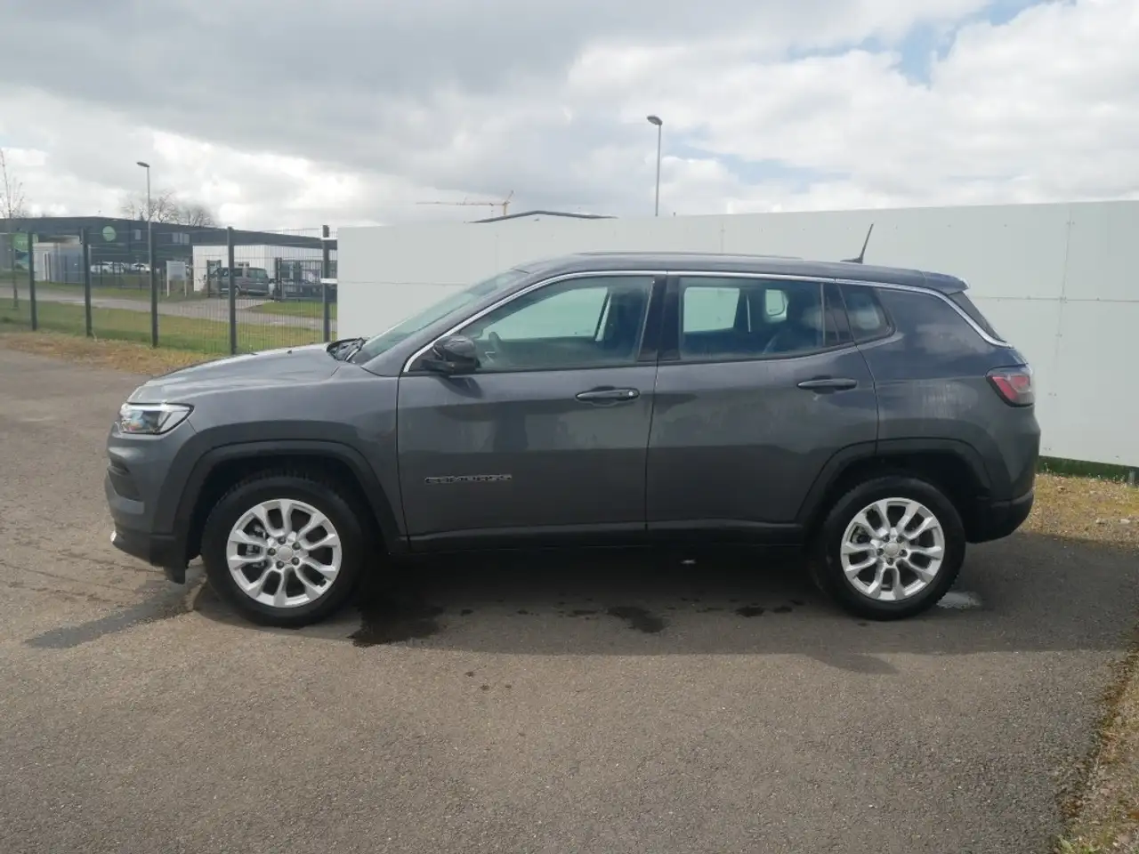 Jeep Compass ALTITUDE e-HYBRID 1.5l 130PS AT SICHERHEIT WINTER 6