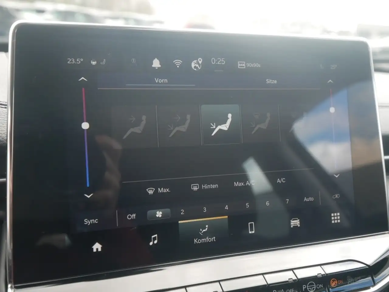 Jeep Compass ALTITUDE e-HYBRID 1.5l 130PS AT SICHERHEIT WINTER 31