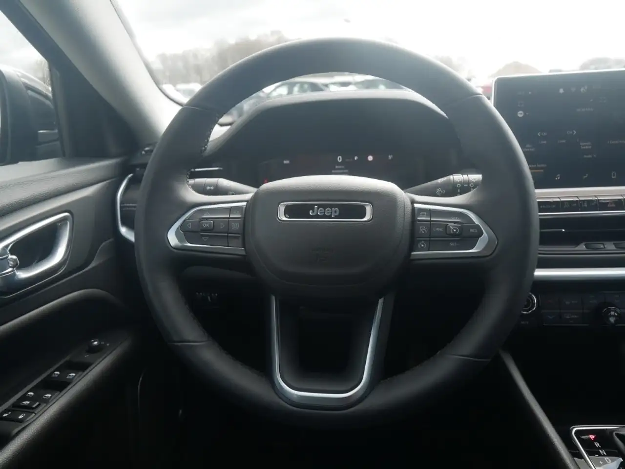 Jeep Compass ALTITUDE e-HYBRID 1.5l 130PS AT SICHERHEIT WINTER 17