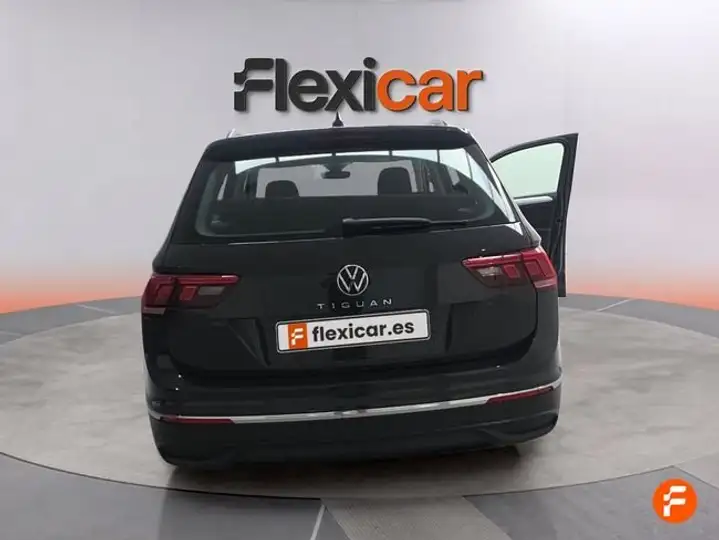 Volkswagen Tiguan Life 2.0 TDI (2021) 2022, foto 8