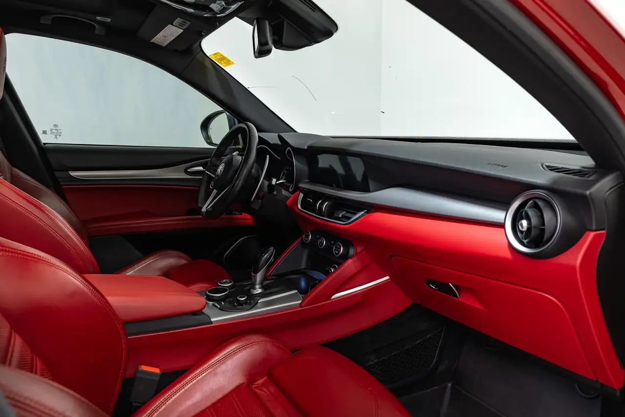 Alfa Romeo Stelvio fotografie Alfa Romeo Stelvio