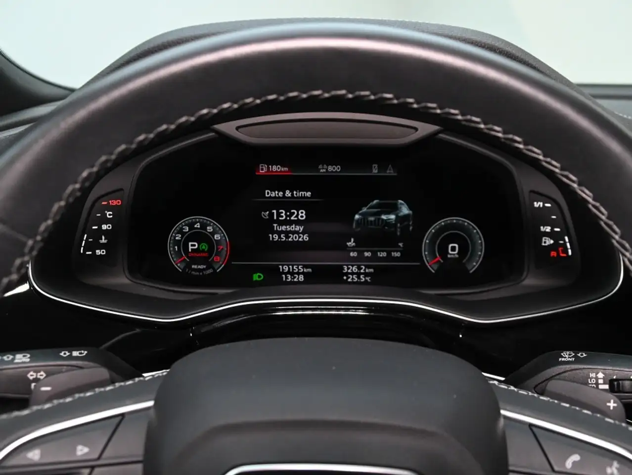 Audi Q8 снимка Audi Q8