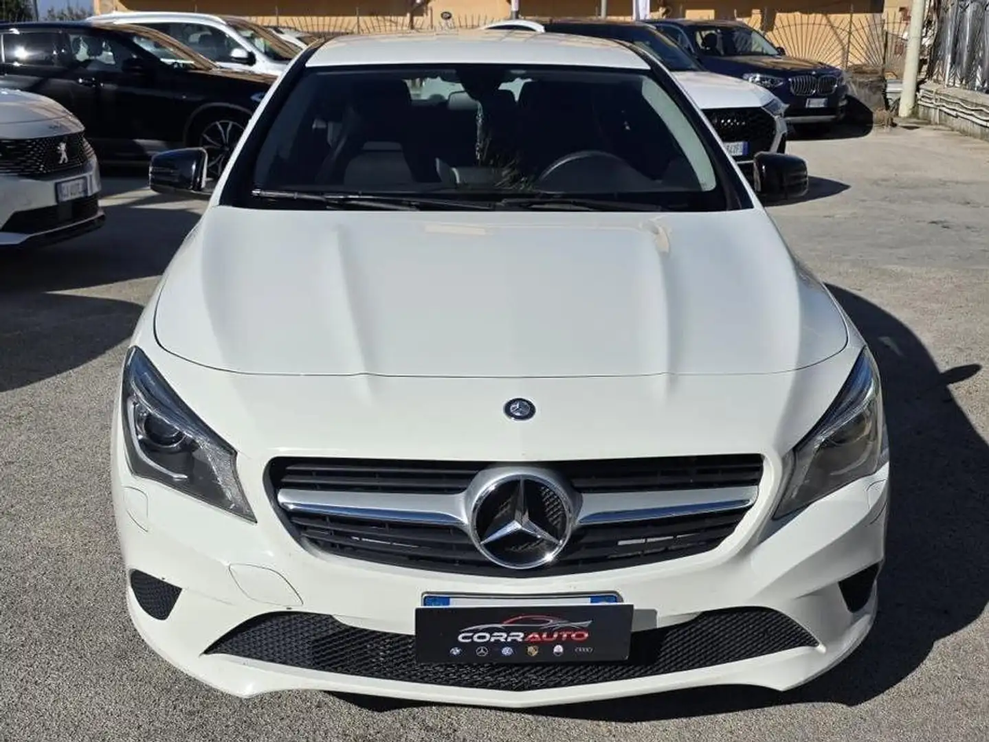 Mercedes-Benz CLA 180 CLA 180 cdi Sport Bílá - 2