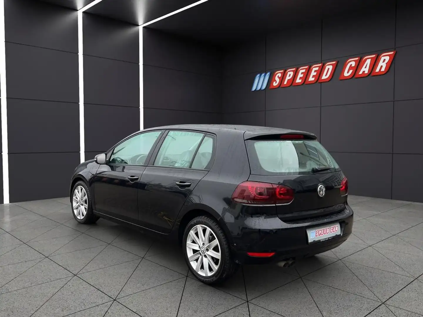 Volkswagen Golf Comfortline 1,4 TSI DSG Schwarz - 1