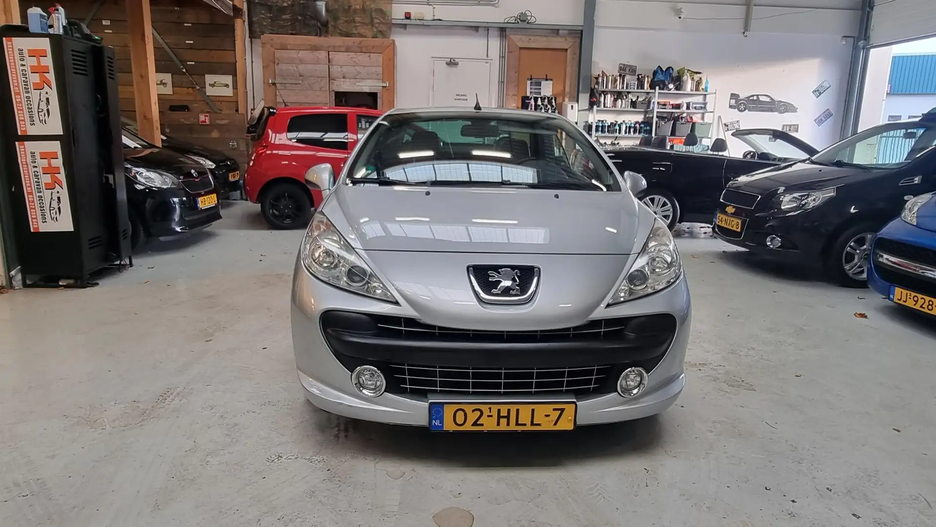 Peugeot 207 CC 1.6 VTi Féline LEER, Clima, 1e eigenaar, NAP Gris - 2