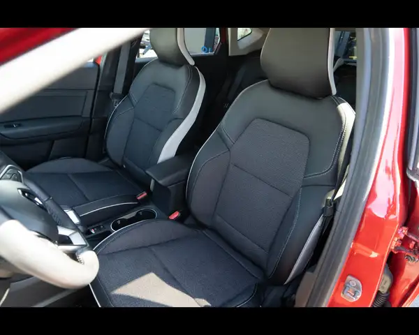 Renault Captur view 12