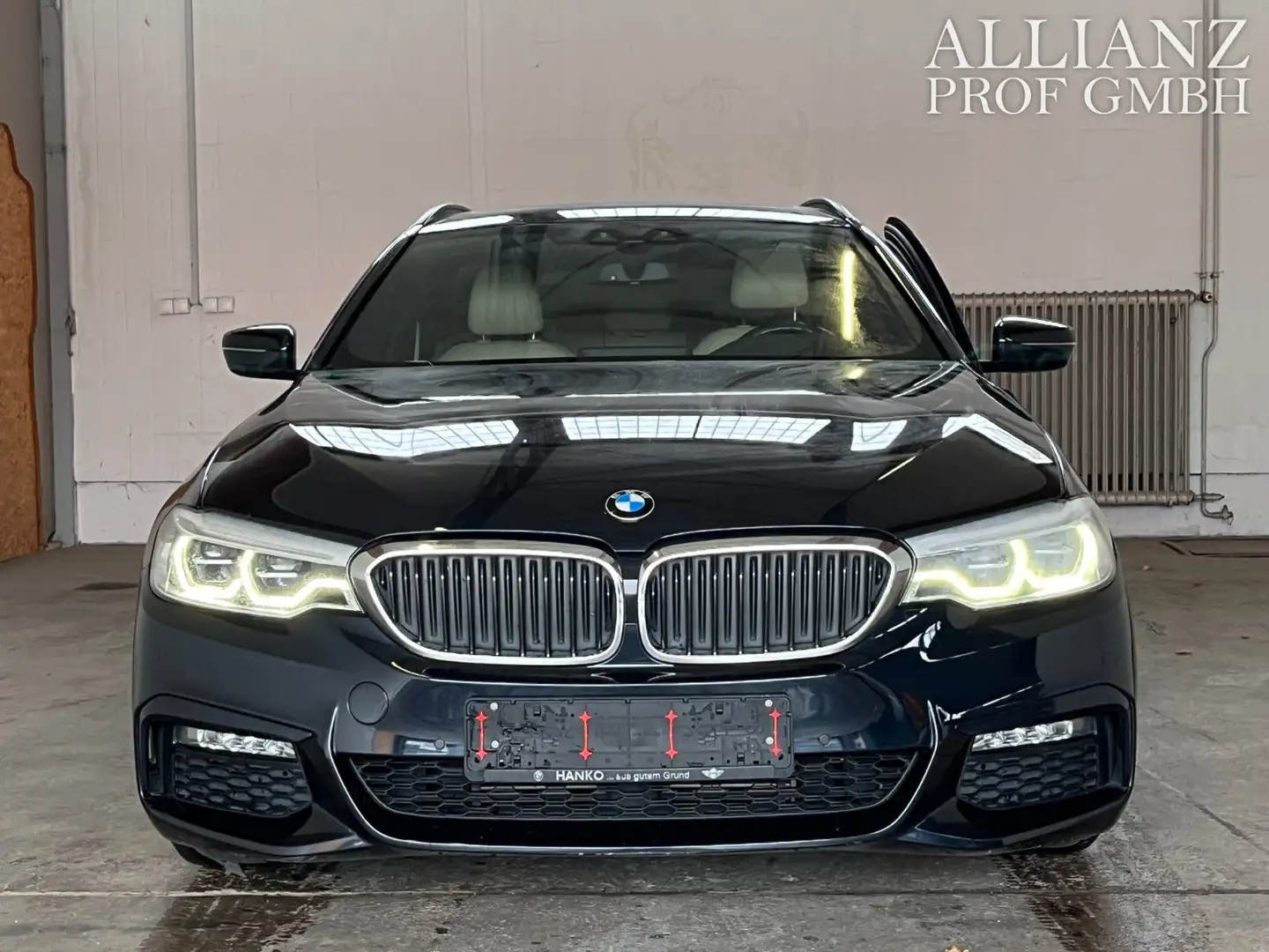 BMW 530 d M-Sport Tempo CAM Pano 2-Zonen AHK UNFALL Schwarz - 2