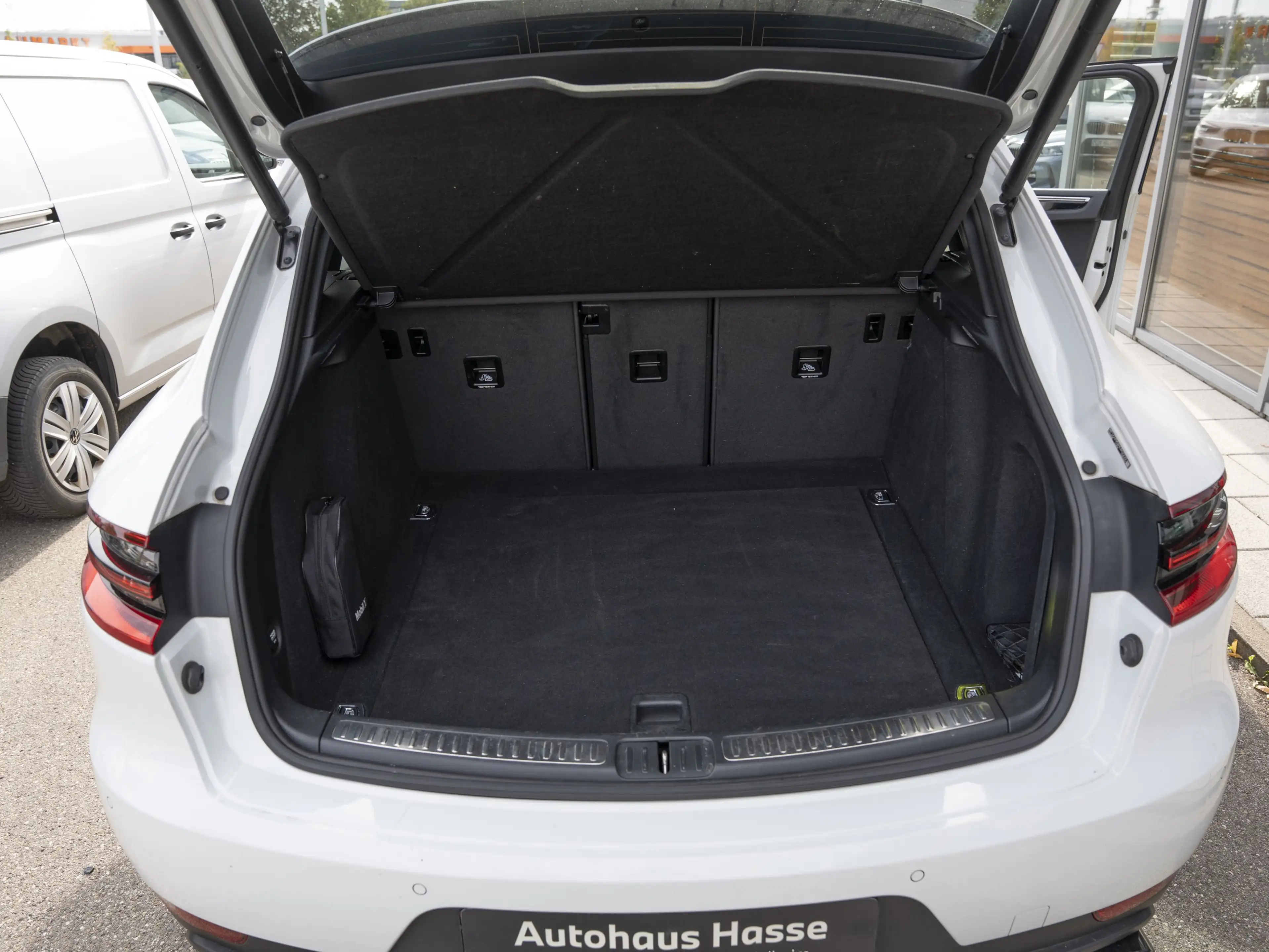 Porsche Macan 20 Zoll Sitzheiz 3-ZKlima Bi-Xenon Carplay — photo 10