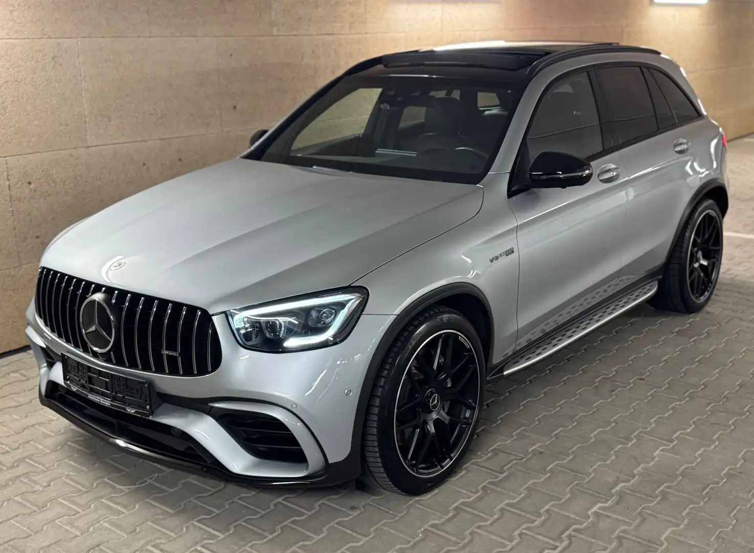Mercedes-Benz GLC 63 AMG 4M+ PANO DIST+ PAGA 360° BURM AHK 21" Argent - 1