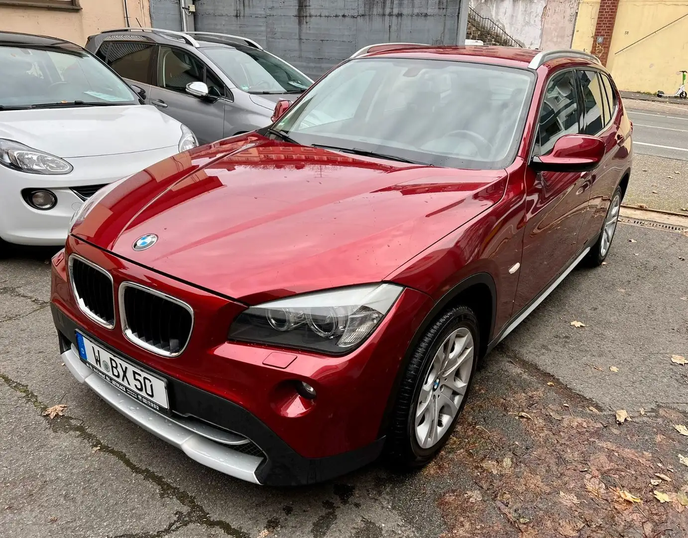 BMW X1 18 d sDrive*XENON*AHK*SHZ*PDC*Temp*StartStop* Rot - 1
