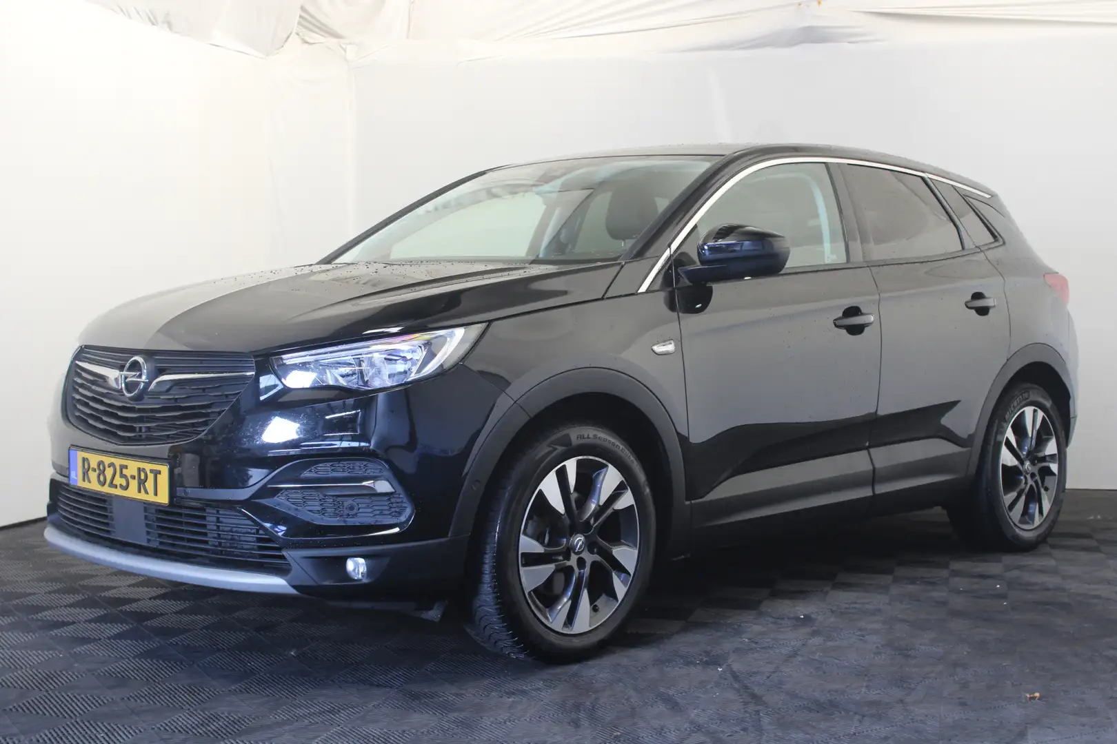 Opel Grandland X 1.2 Turbo Innovation |Camera|Trekhaak| Zwart - 1