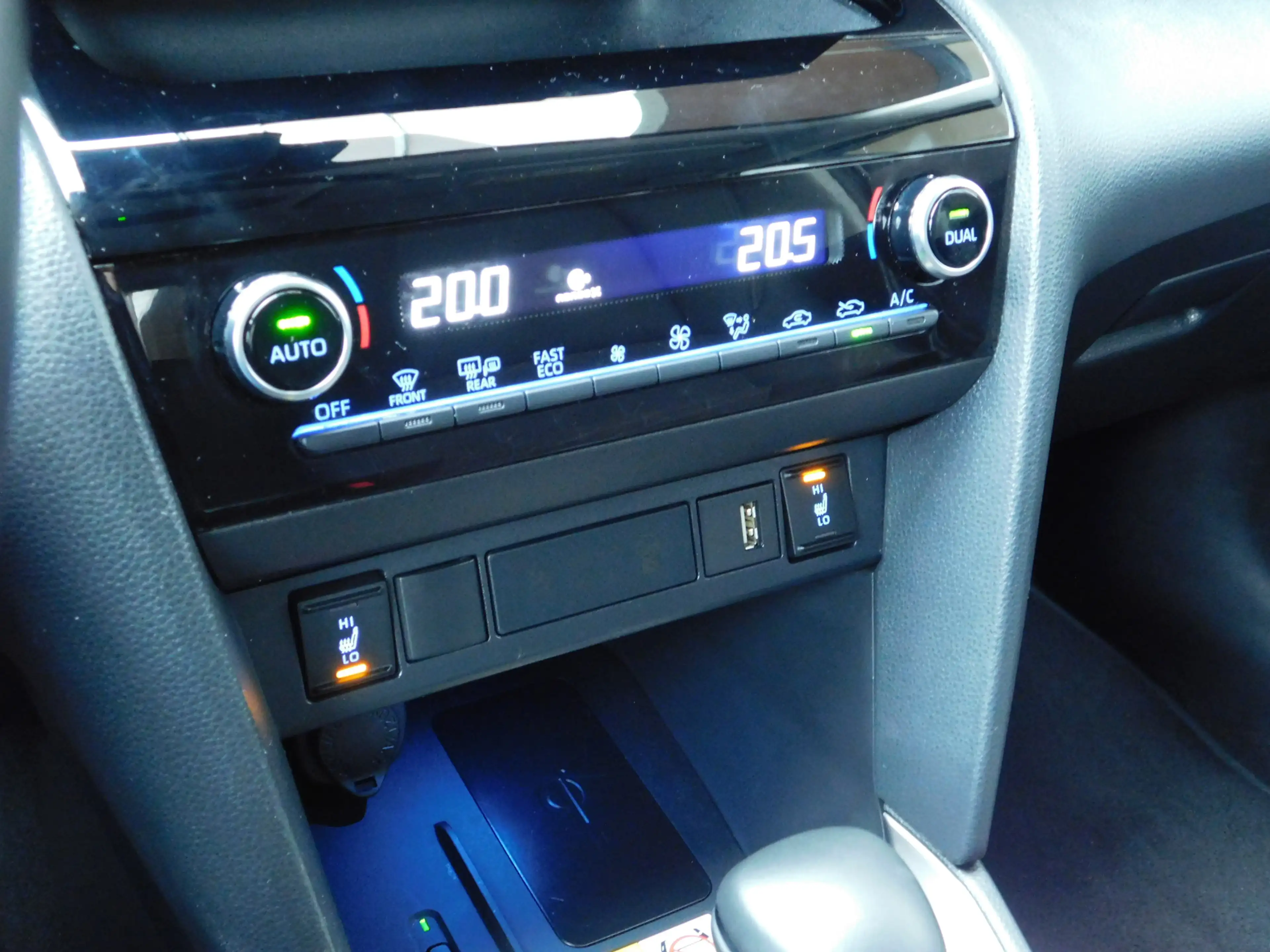 Toyota Yaris Cross 1.5 Hybrid Executive | TREKHAAK | ALL-SEASON | JBL — photo 21