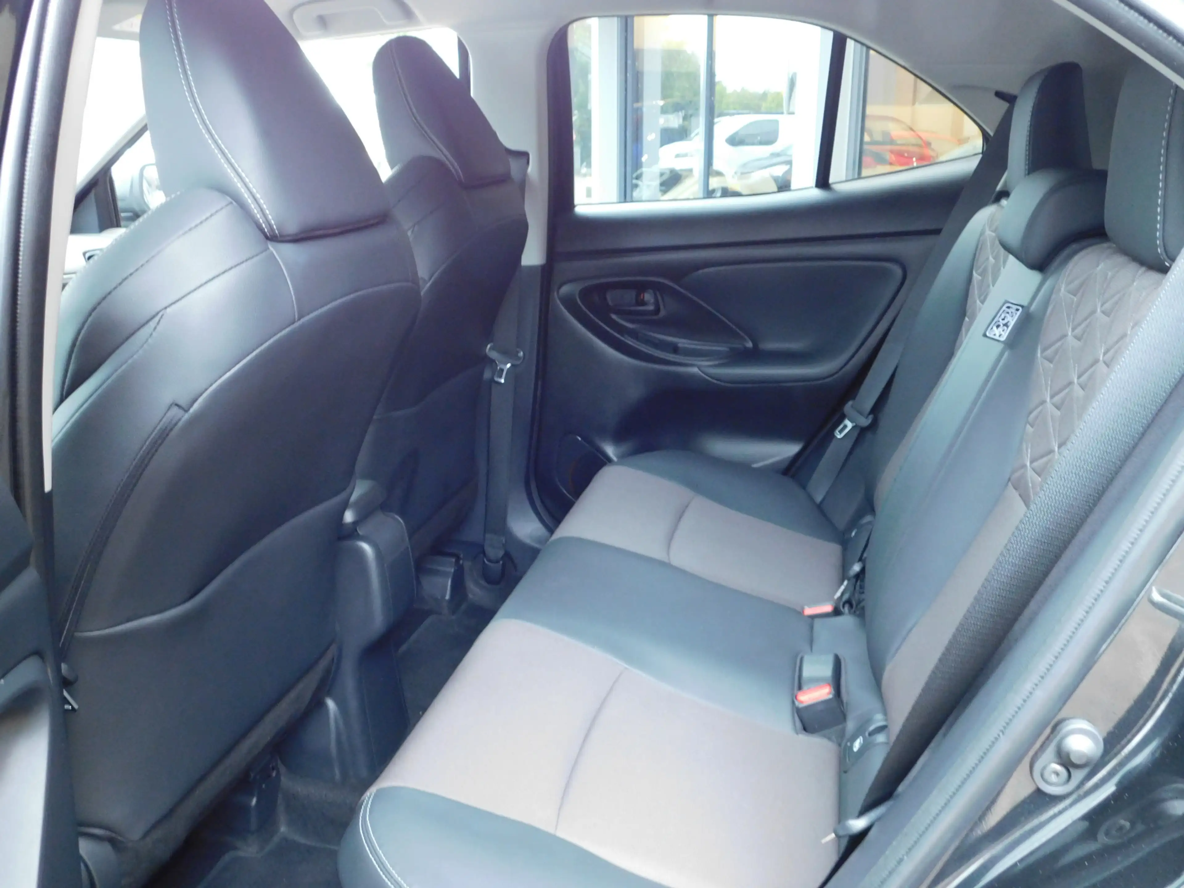 Toyota Yaris Cross 1.5 Hybrid Executive | TREKHAAK | ALL-SEASON | JBL — photo 17