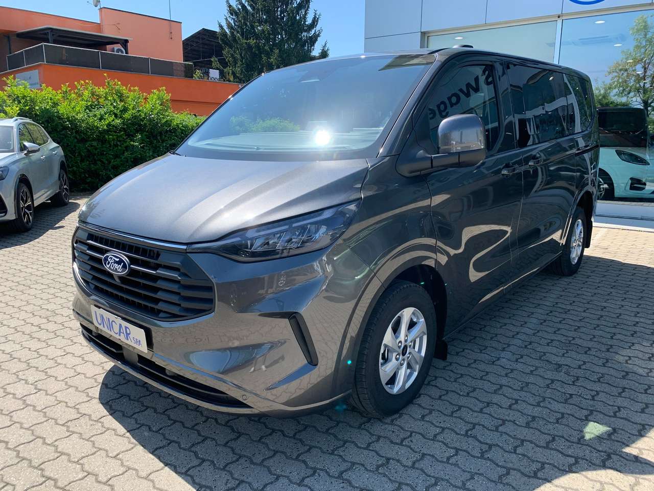Ford Transit Custom 2.0 DIESEL 136cv 4x4 AUTOMAT. AUTOVETTURA 9 POSTI