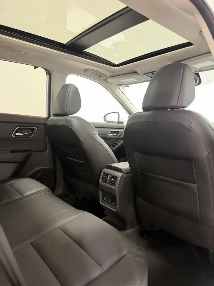 Nissan Rogue photo Nissan Rogue