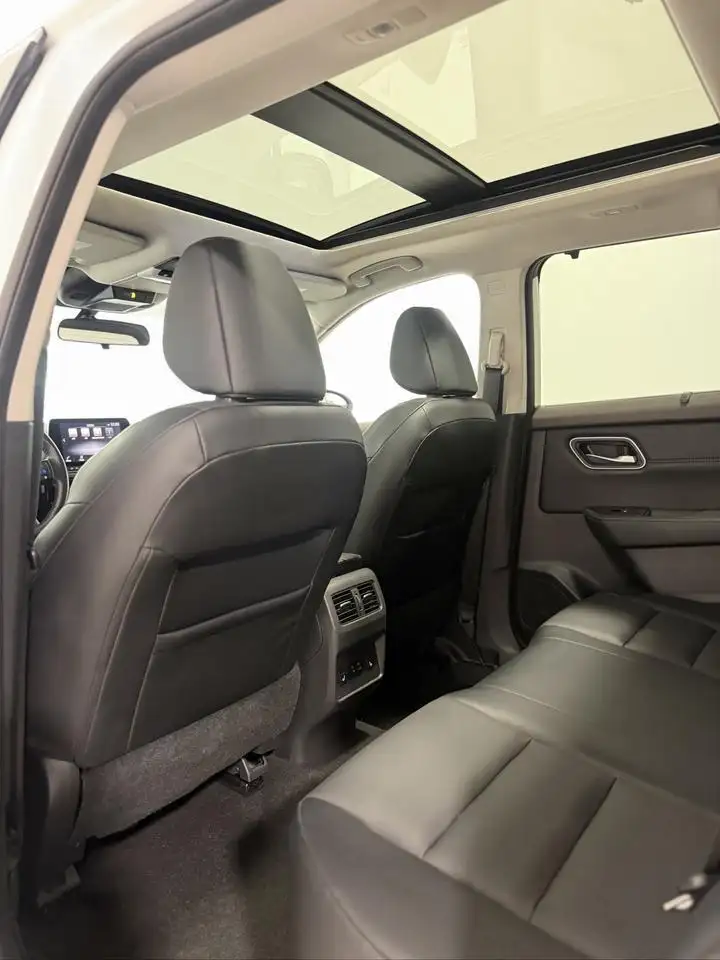 Nissan Rogue photo Nissan Rogue